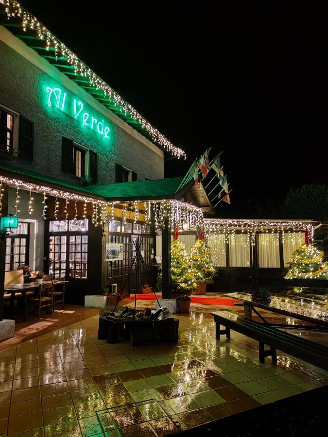 Hotel Al Verde Манделло-дель-Ларио Экстерьер фото