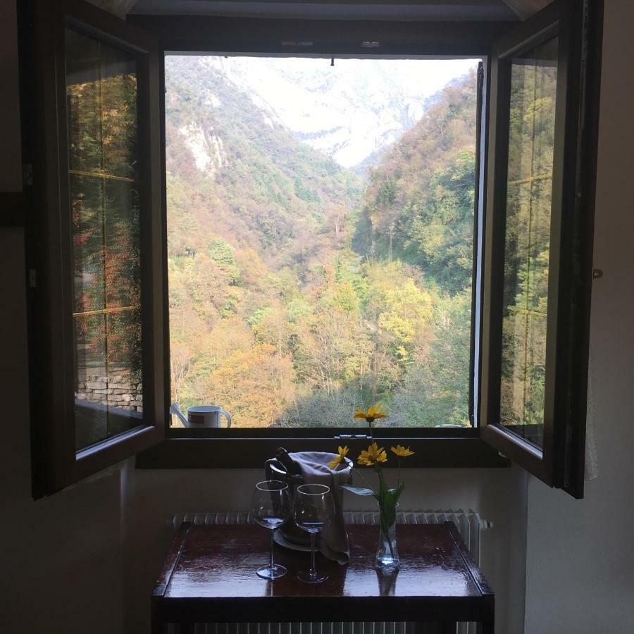 Hotel Al Verde Манделло-дель-Ларио Экстерьер фото